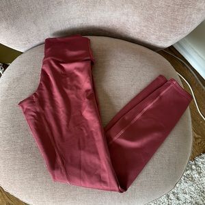 ALO Yoga 7/8 Airlift- Pink